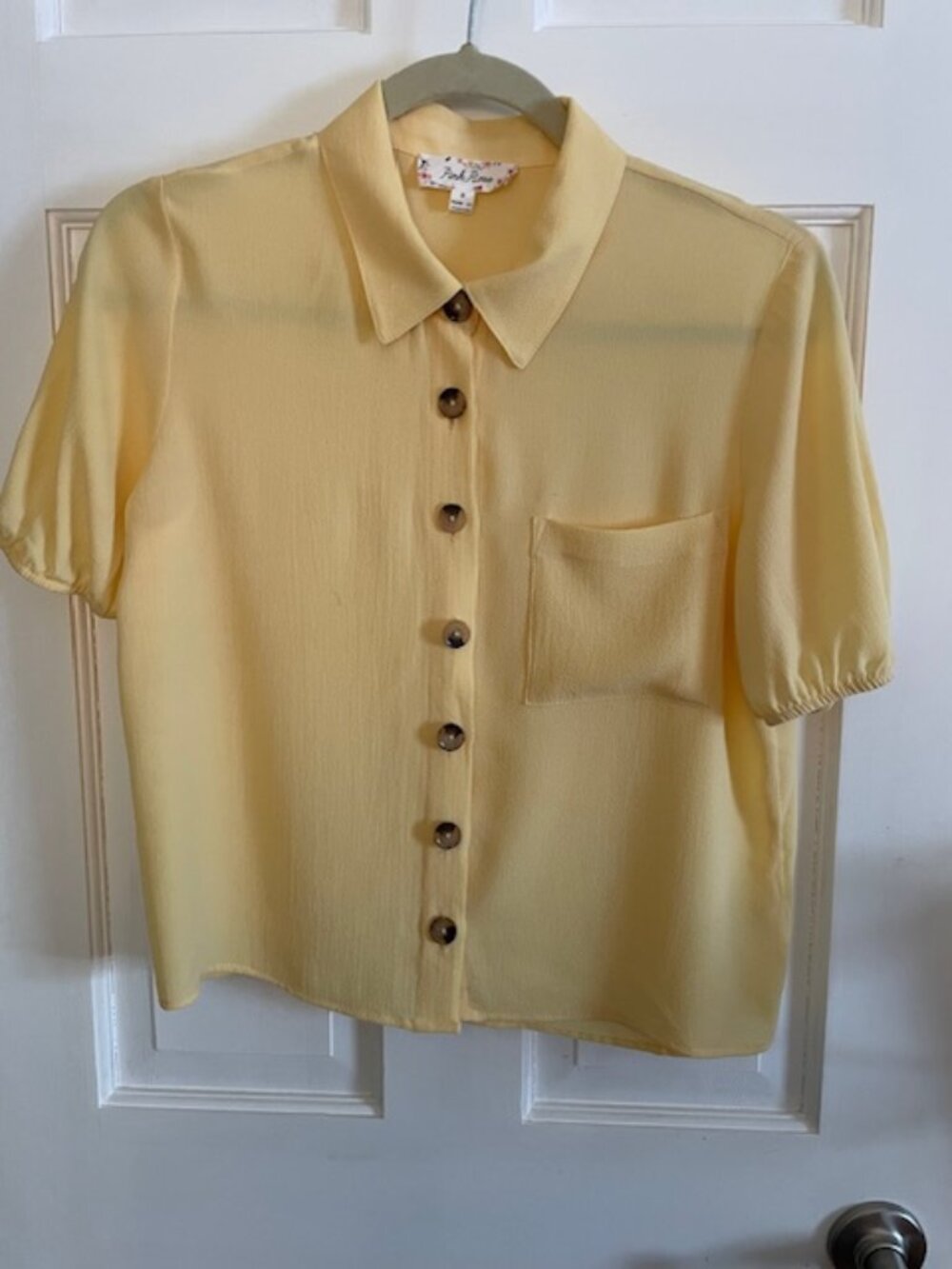 Pink Rose Brand Yellow/Gold Blouse with Brown/Tan Buttons, Small.